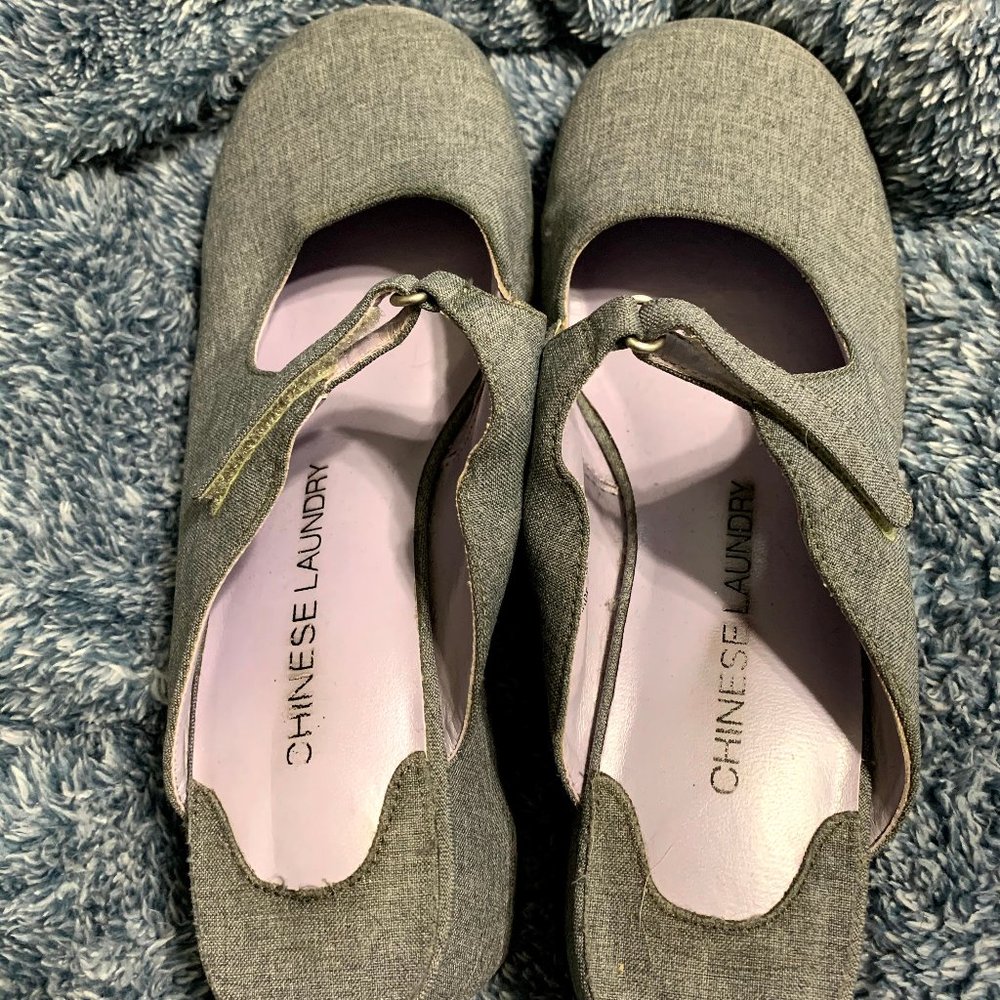 Cute Gray Mary Jane Mules with velcro strap Sz 8